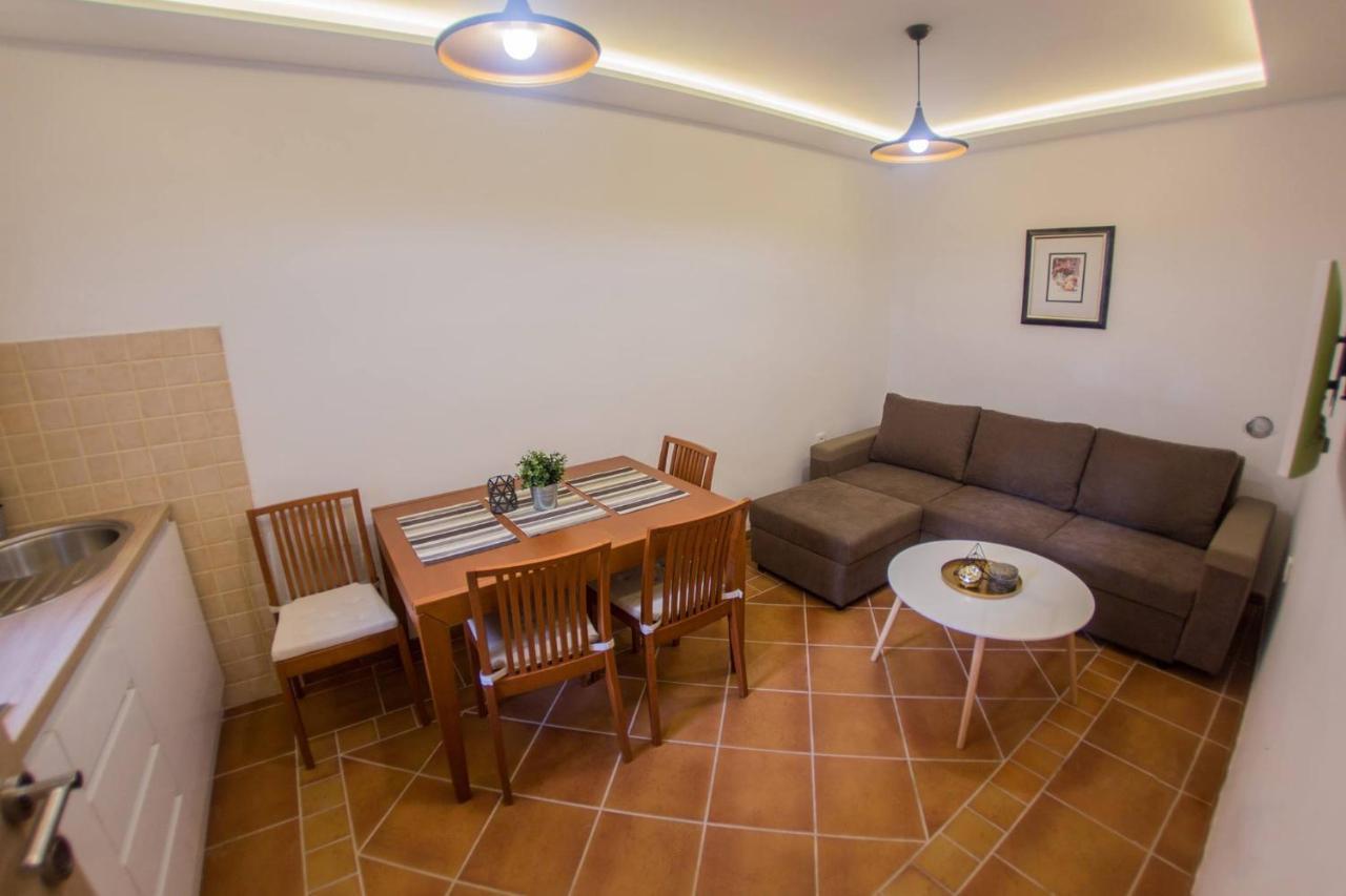 Apartments By The Sea Gradac, Makarska - 16039 Gradac  Zewnętrze zdjęcie