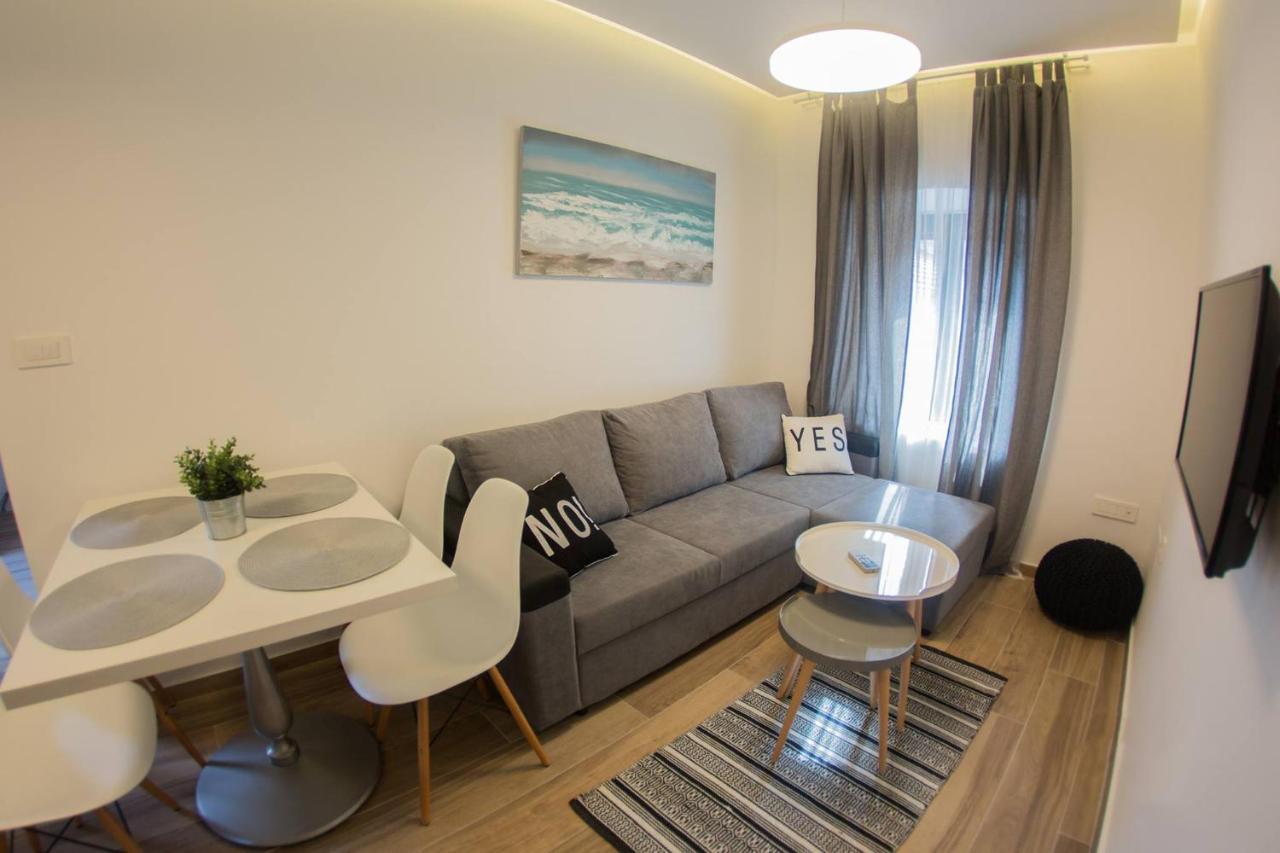 Apartments By The Sea Gradac, Makarska - 16039 Gradac  Zewnętrze zdjęcie